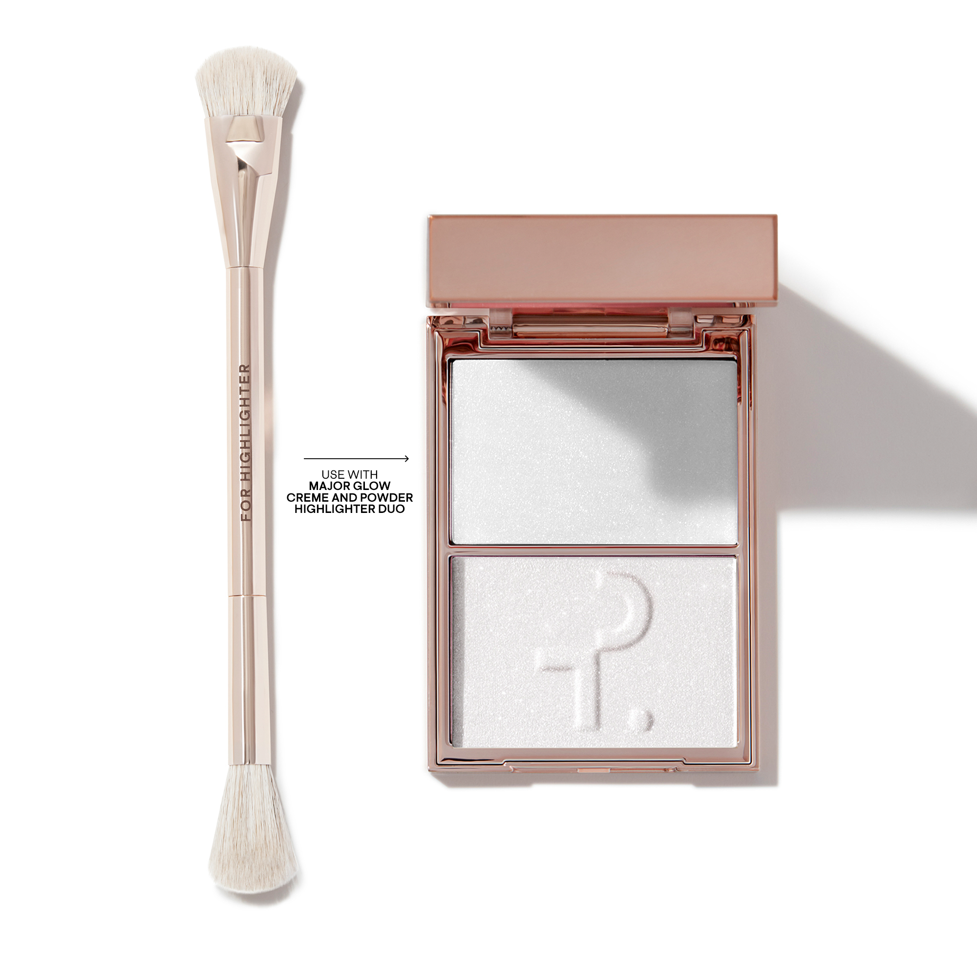 DUAL ENDED HIGHLIGHTER BRUSH (BROCHA PARA ILUMINADOR)